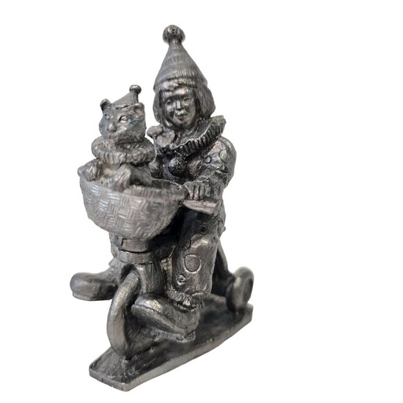 Vintage micheal ricker Pewter Clown On Tricycle Figurine With Cat In Basket - Picture 5 of 9